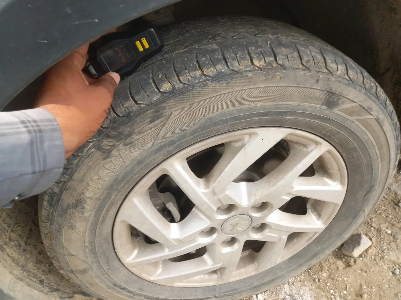 2022 Mahindra XUV300 W8 1.2 PETROL, Petrol, Manual, 72,546 km, tyre