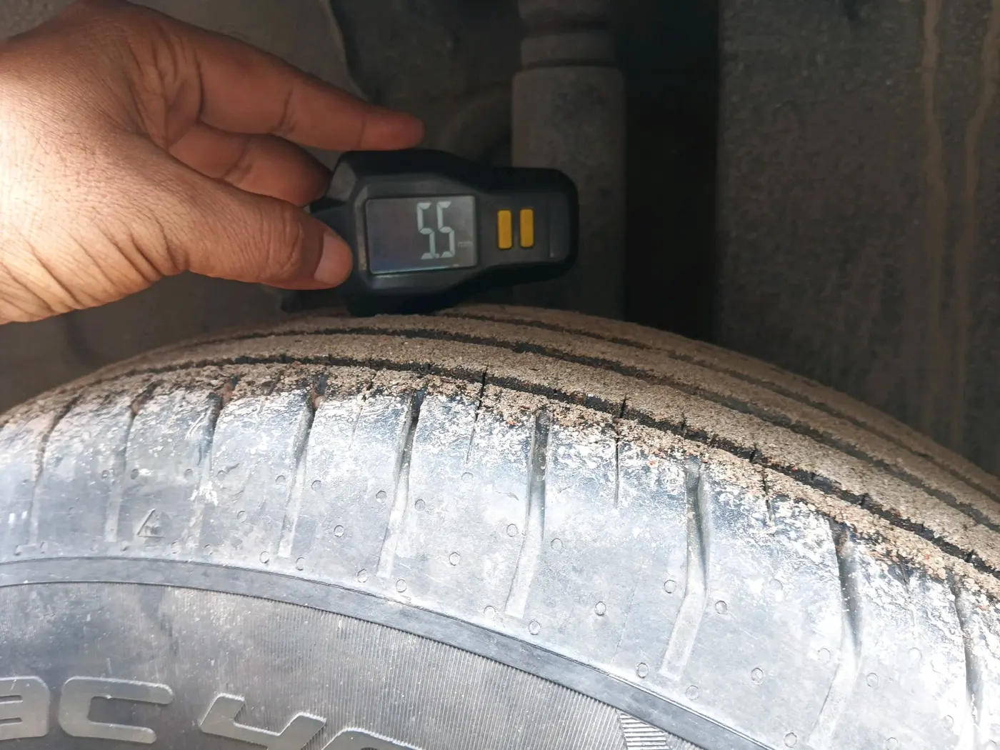 2022 Tata PUNCH ADVENTURE MT, Petrol, Manual, 21,187 km, tyre