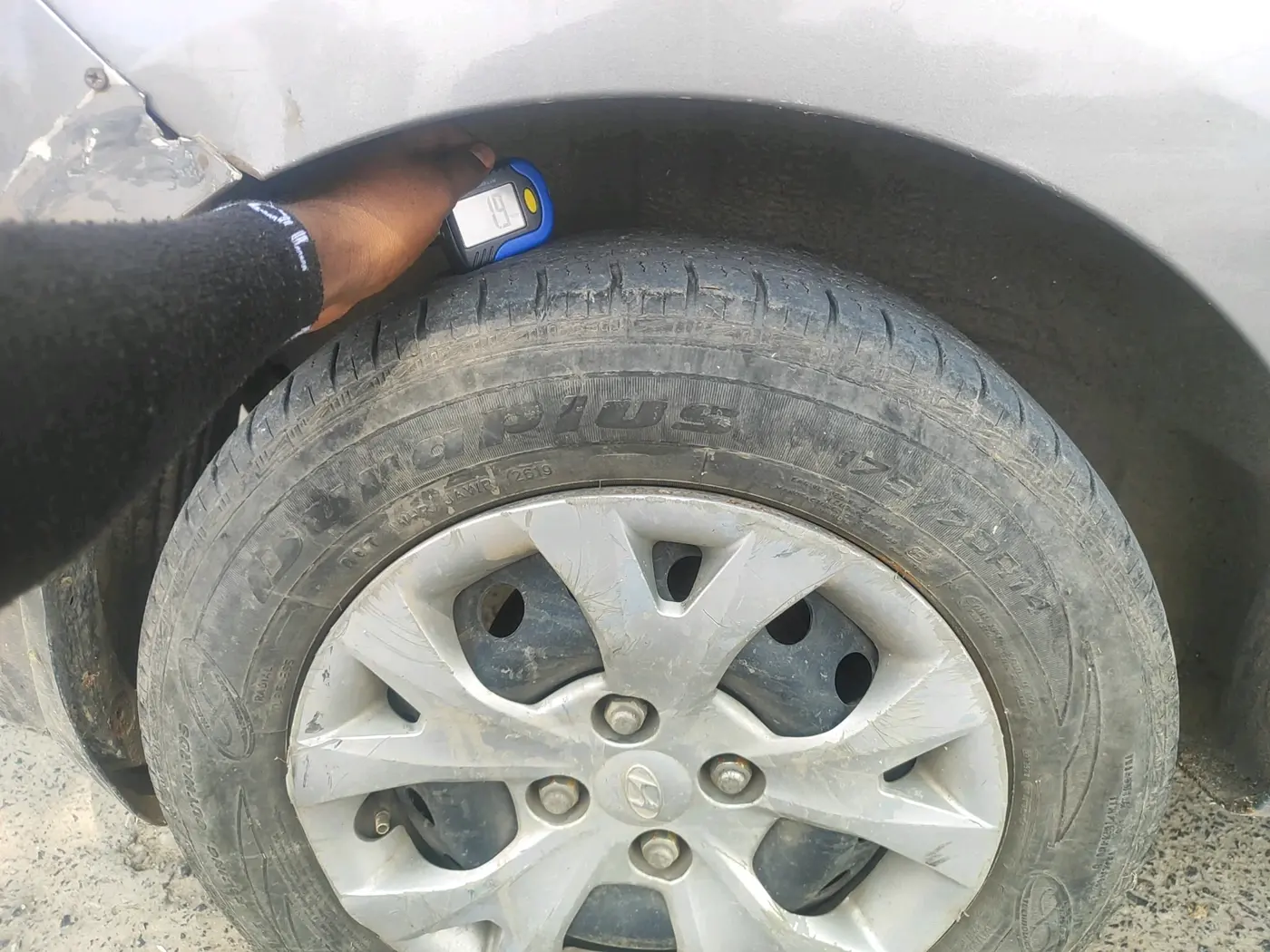 2012 Hyundai i20 MAGNA (O) 1.2, CNG, Manual, 1,53,819 km, tyre