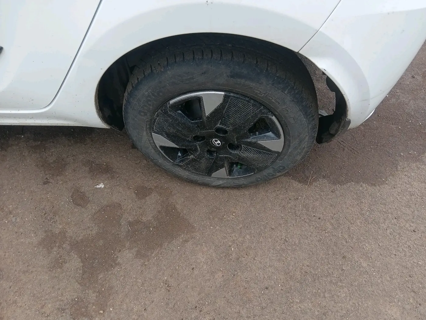 2024 Tata TIAGO EV XZ PLUS TECH LUX LONG RANGE FAST CHARGER, Electric, Automatic, 38,519 km, tyre