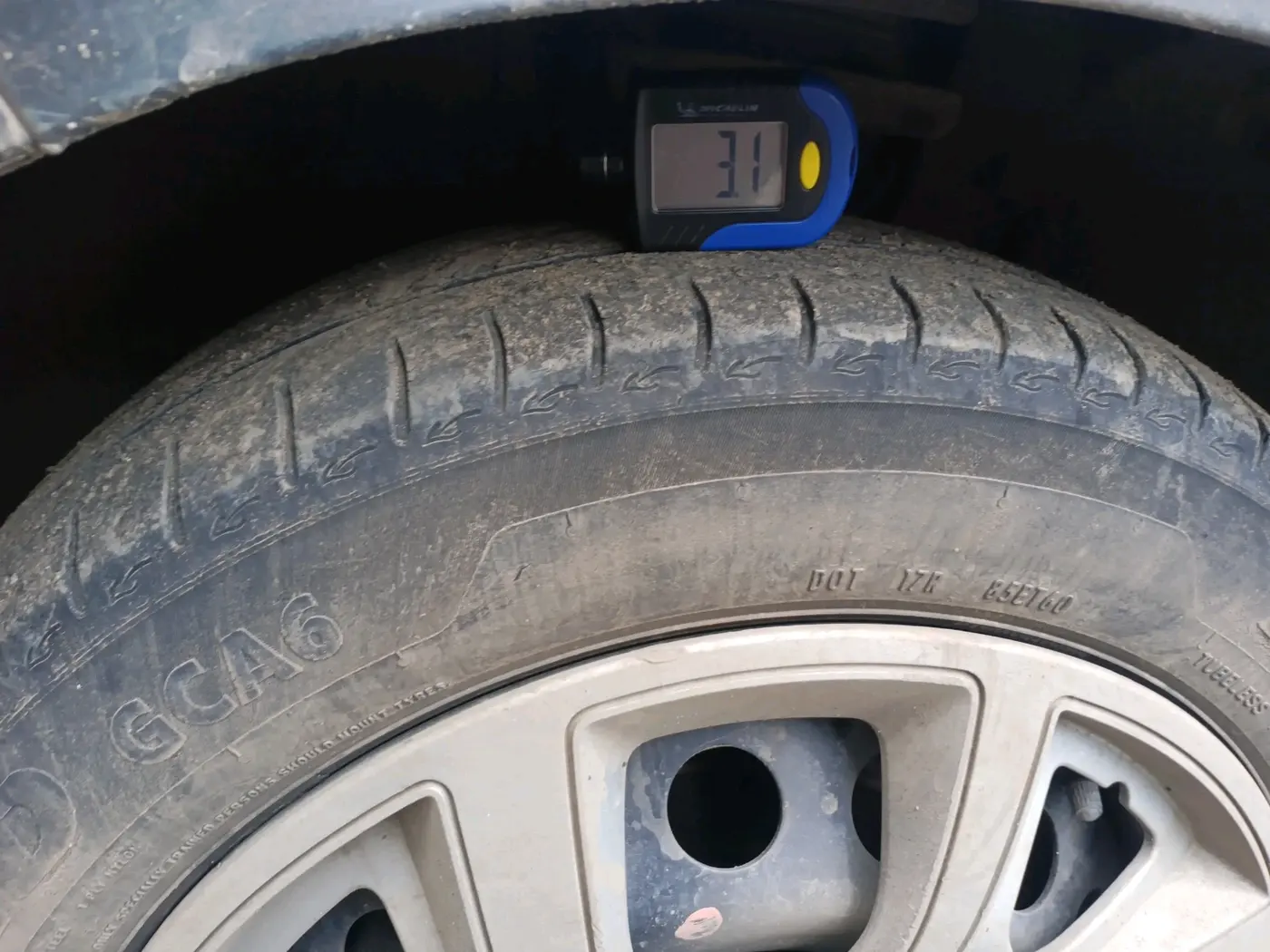 2023 Tata ALTROZ XM PLUS SUNROOF CNG, CNG, Manual, 44,112 km, tyre