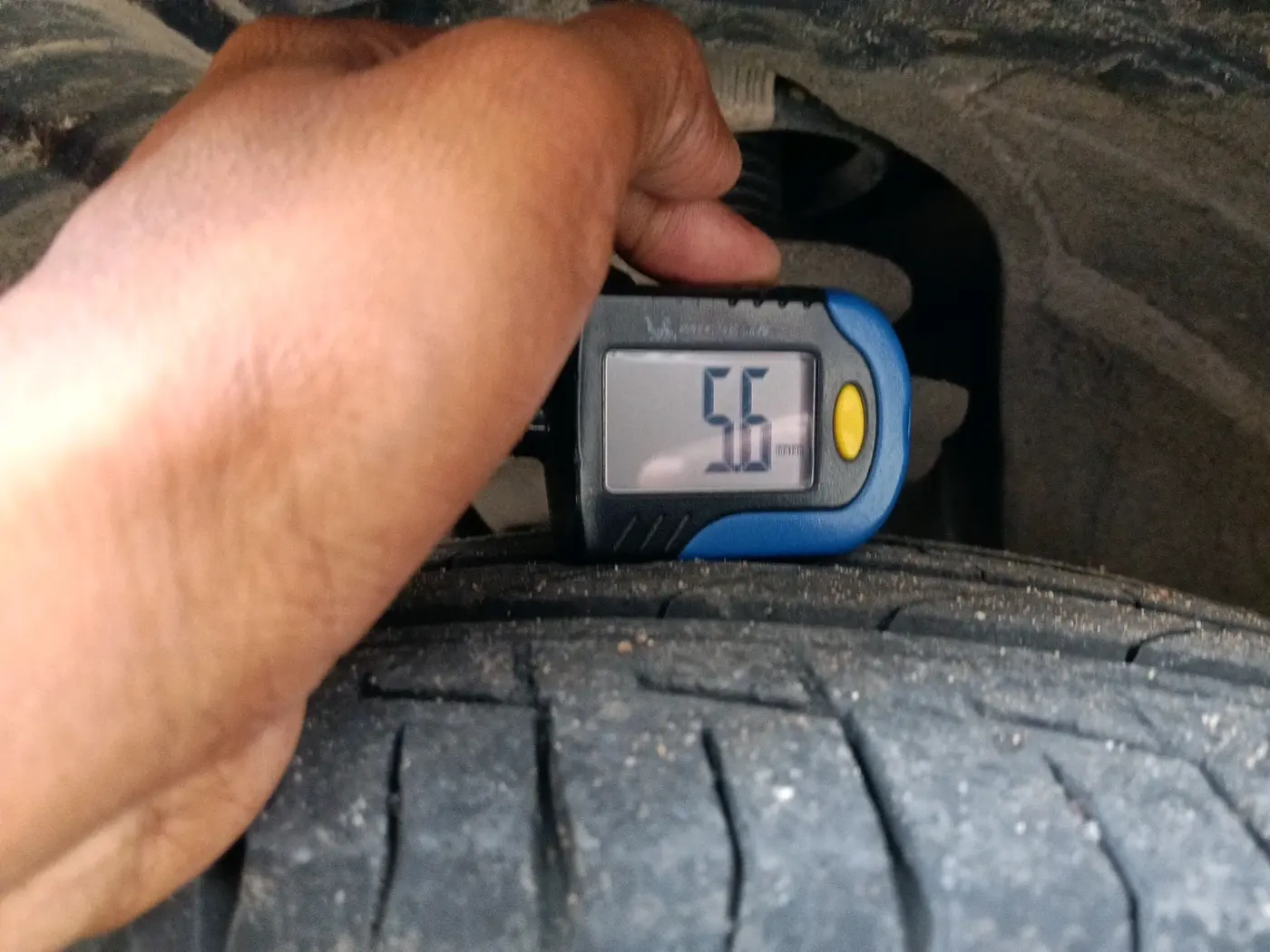 2024 Tata Safari Accomplished 7str AT, Diesel, Automatic, 44,205 km, tyre