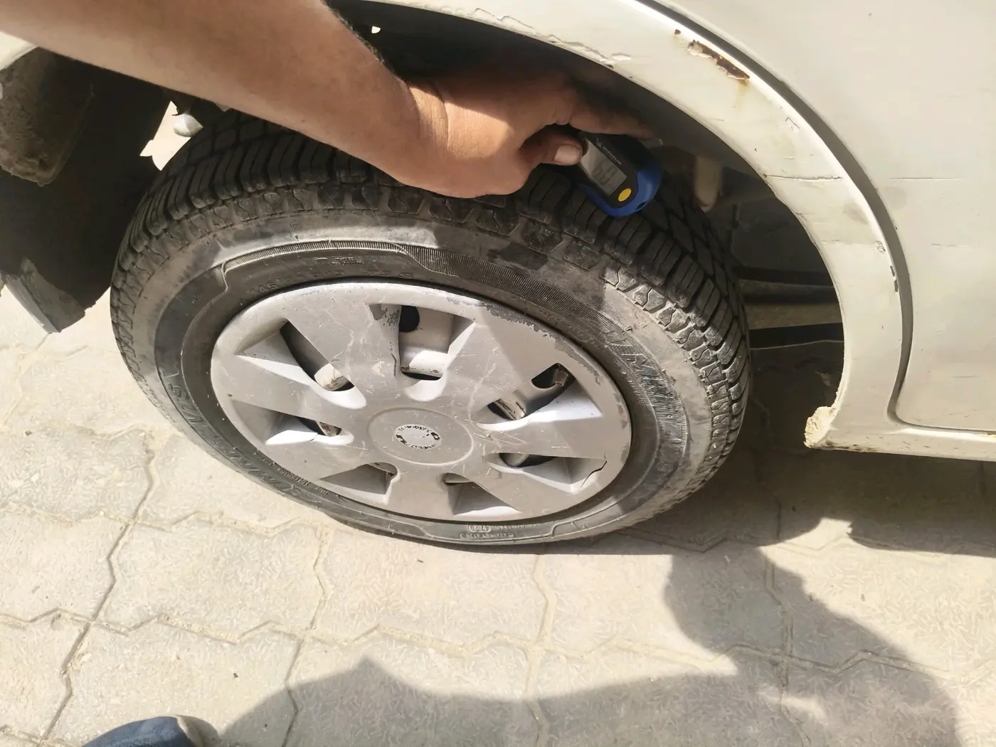 2016 Maruti Wagon R 1.0 LXI CNG, CNG, Manual, 74,167 km, tyre