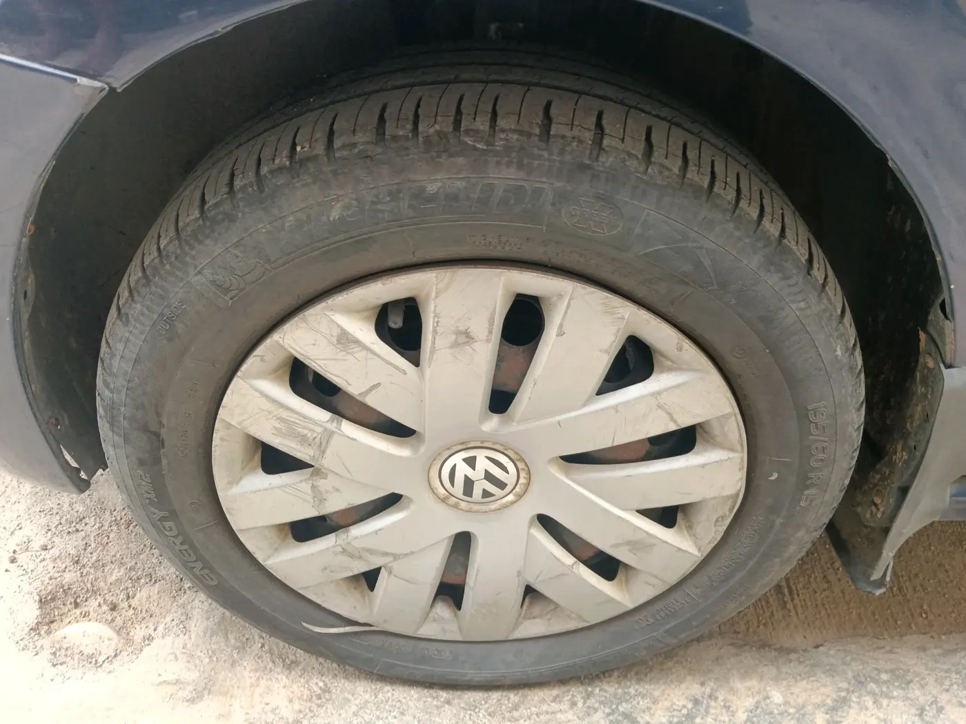 2013 Volkswagen Polo COMFORTLINE 1.2L PETROL, Petrol, Manual, 80,990 km, tyre