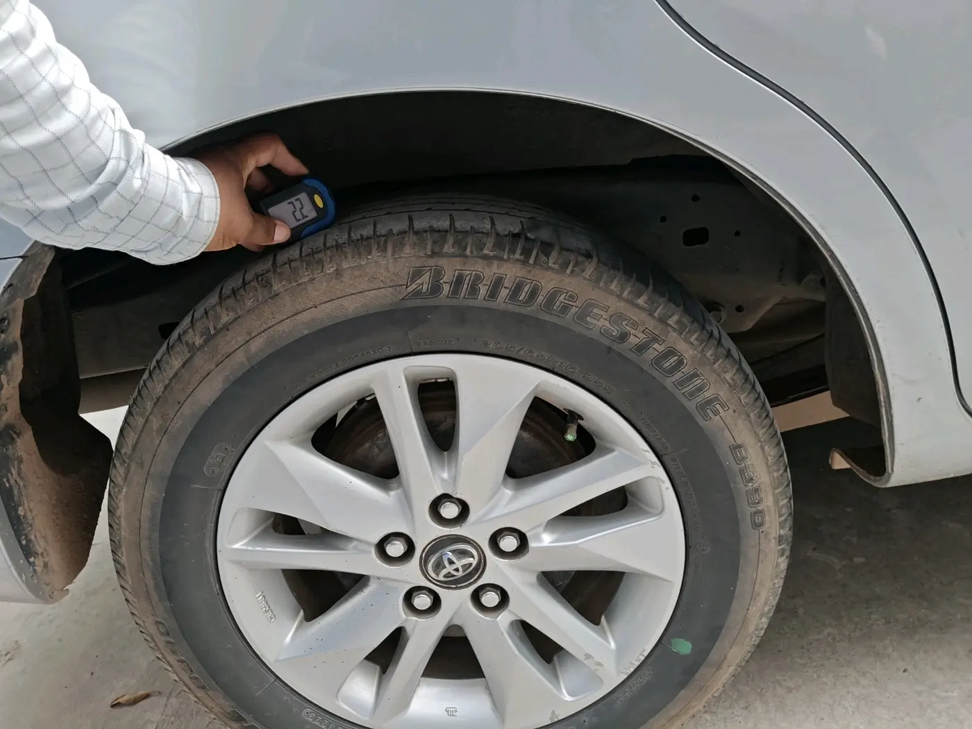 2018 Toyota Innova Crysta 2.4 VX 7 STR, Diesel, Manual, 2,64,874 km, tyre