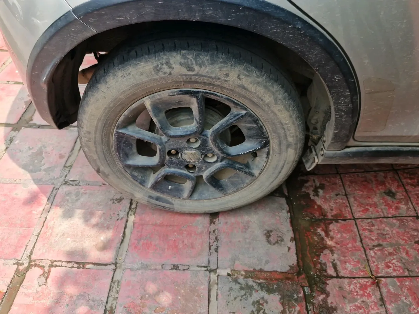 2022 Maruti IGNIS ZETA 1.2, Petrol, Manual, 63,053 km, tyre