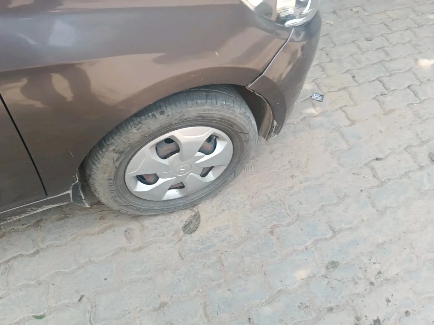 2018 Tata TIGOR XTA PETROL, Petrol, Automatic, 72,946 km, tyre