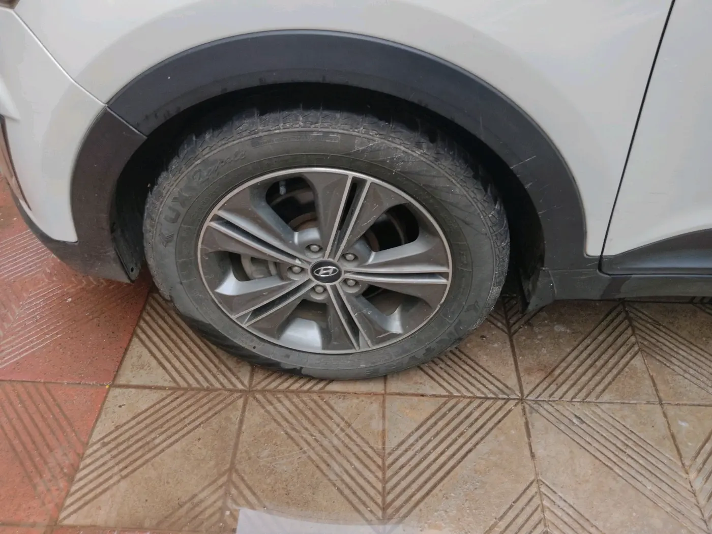 2016 Hyundai Creta SX PLUS AT 1.6 PETROL, Petrol, Automatic, 64,282 km, tyre