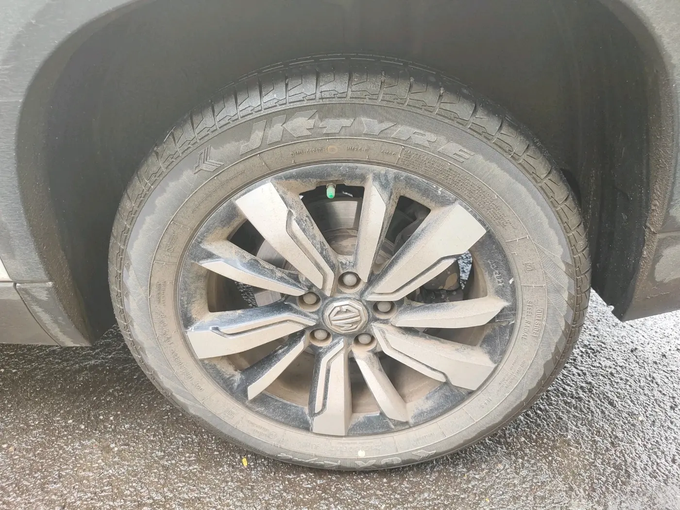 2020 MG HECTOR SHARP 1.5 DCT PETROL, Petrol, Automatic, 99,348 km, tyre
