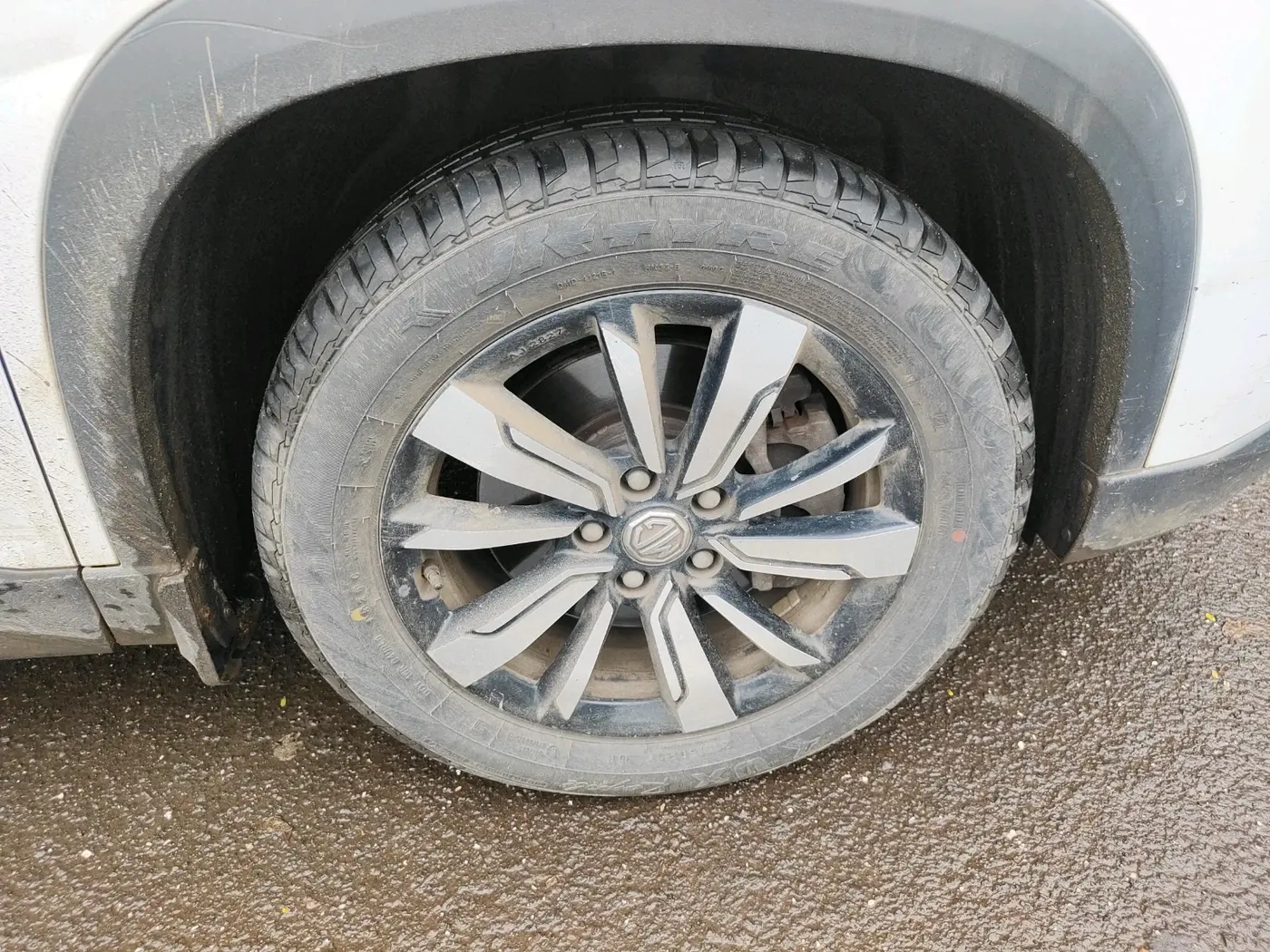 2020 MG HECTOR SHARP 1.5 DCT PETROL, Petrol, Automatic, 99,348 km, tyre