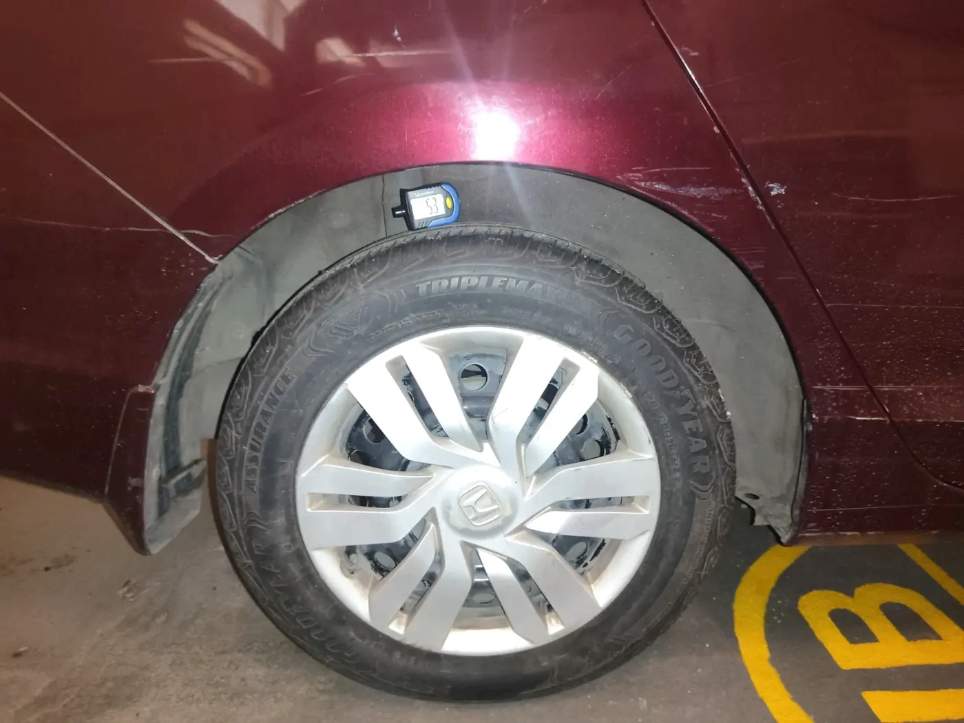 2014 Honda City 1.5L I-VTEC SV CVT, Petrol, Automatic, 68,740 km, tyre