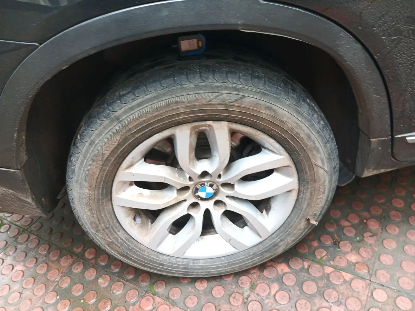 2012 BMW X3 XDRIVE 20D, Diesel, Automatic, 1,33,690 km, tyre