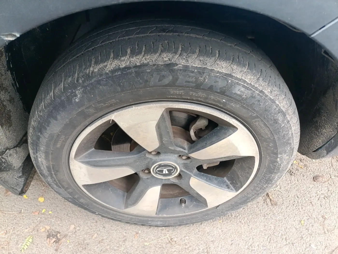 2018 Tata NEXON XM DIESEL, Diesel, Manual, 1,43,427 km, tyre
