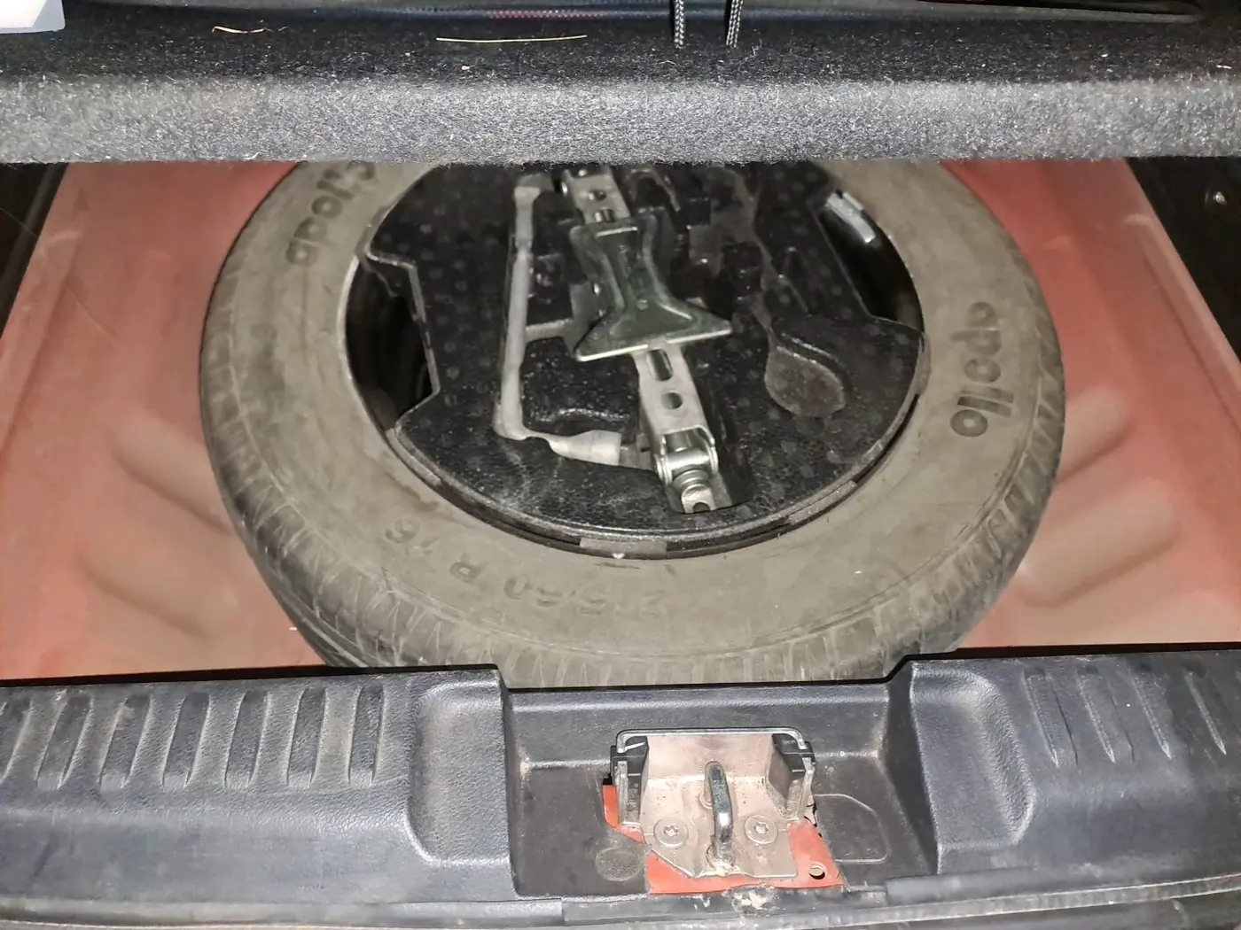 2018 Maruti Vitara Brezza ZDI, Diesel, Manual, 53,562 km, tyre
