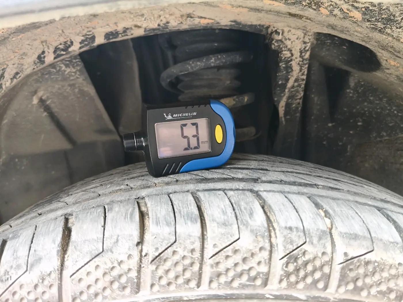 2022 Nissan MAGNITE XE, CNG, Manual, 67,572 km, tyre