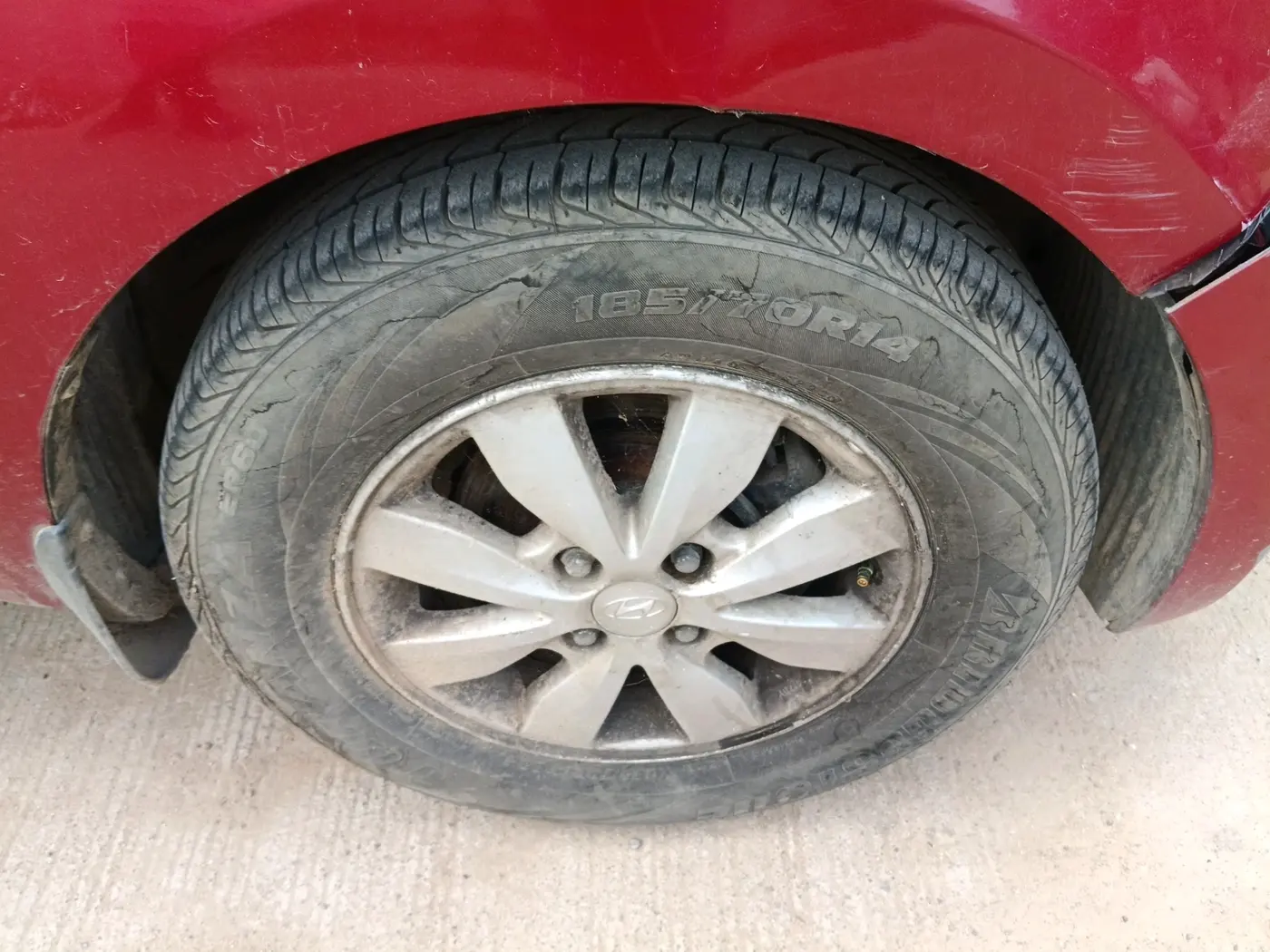 2013 Hyundai i20 ASTA 1.2, Petrol, Manual, 77,549 km, tyre