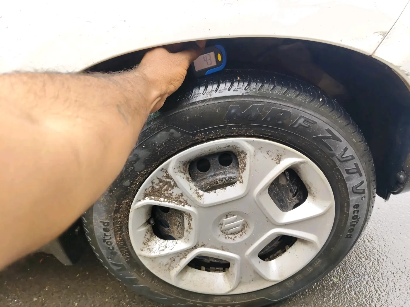 2023 Maruti S PRESSO VXI S-CNG, CNG, Manual, 39,117 km, tyre