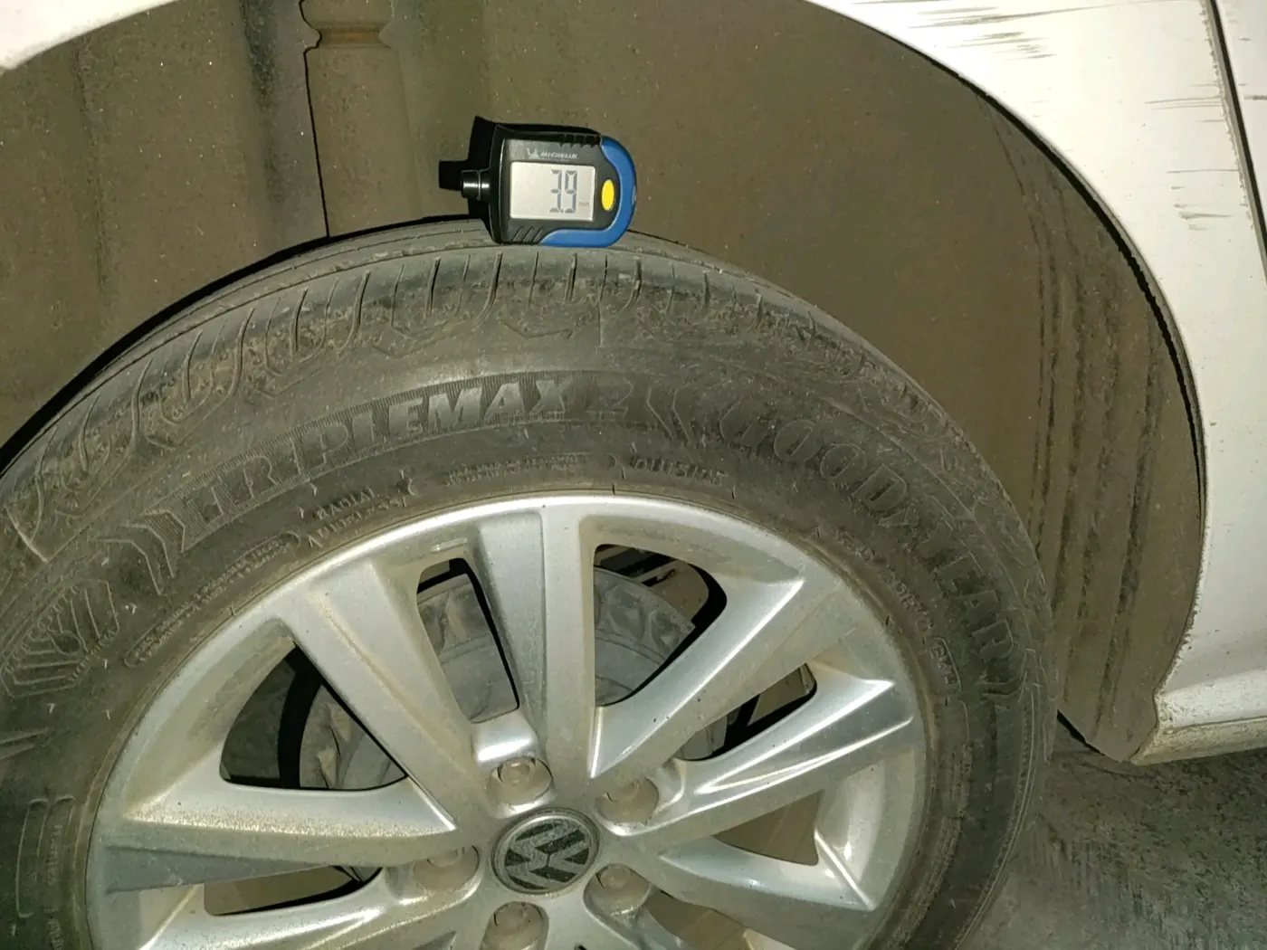 2015 Volkswagen Polo GT TSI AT, Petrol, Automatic, 62,199 km, tyre