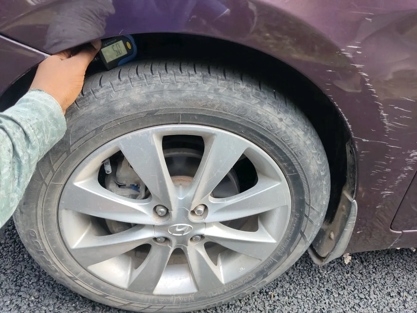 2011 Hyundai Verna FLUIDIC 1.6 VTVT SX, Petrol, Manual, 1,31,061 km, tyre