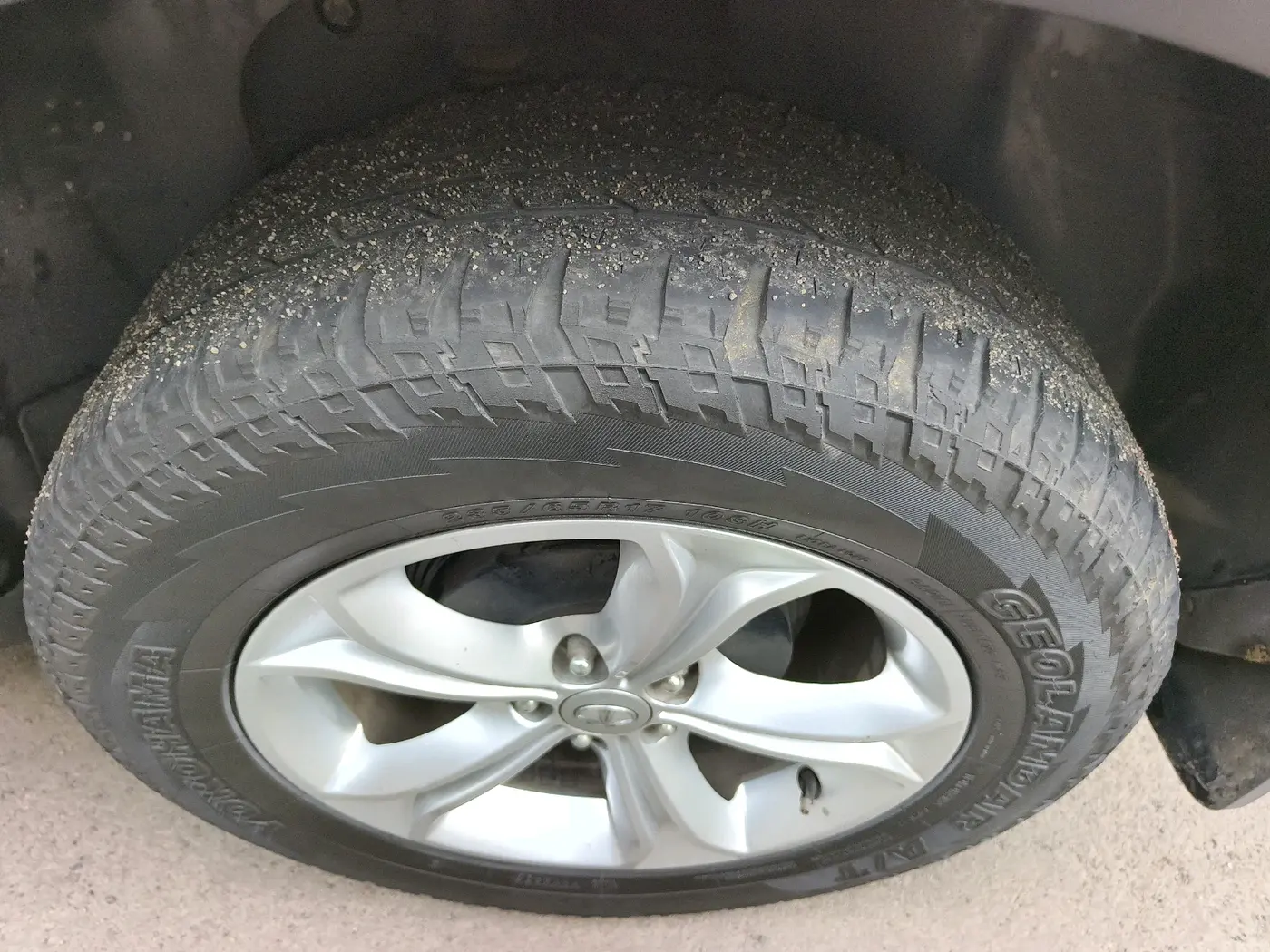 2022 Tata Harrier XT 2.0L KRYOTEC, Diesel, Manual, 98,259 km, tyre