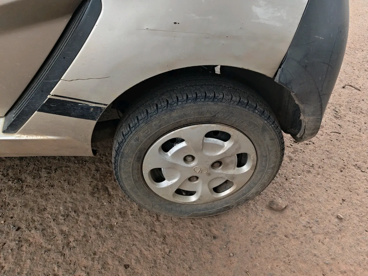 2011 Tata Nano CX, Petrol, Manual, 63,118 km, tyre