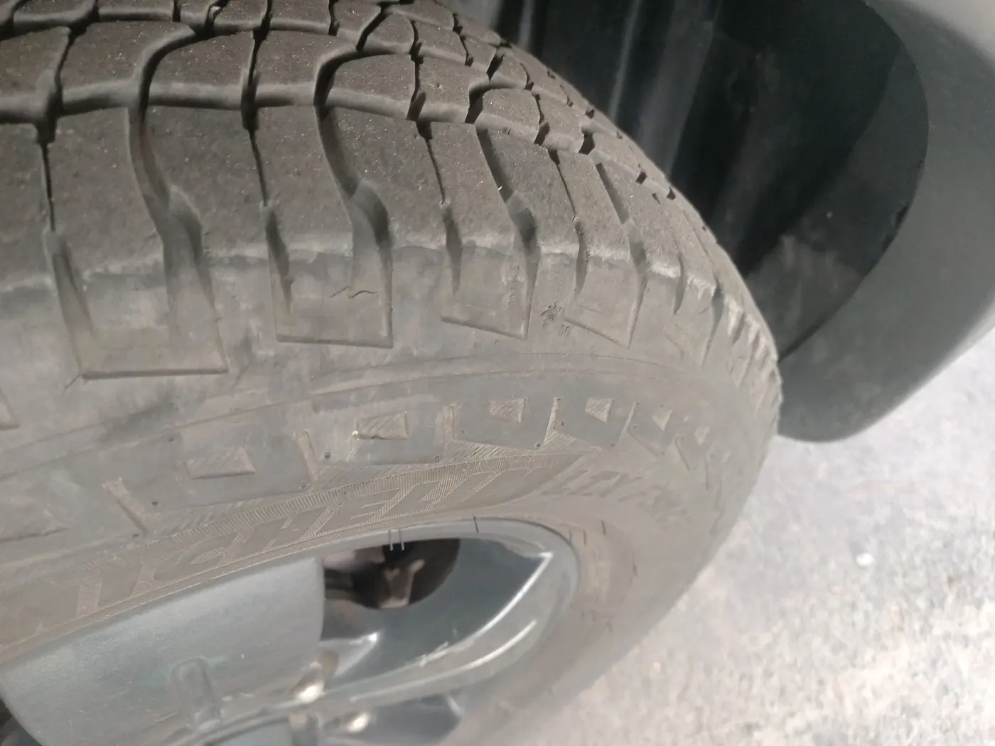 2018 Tata Hexa XM PLUS 4X2 7 STR, Diesel, Manual, 78,698 km, tyre