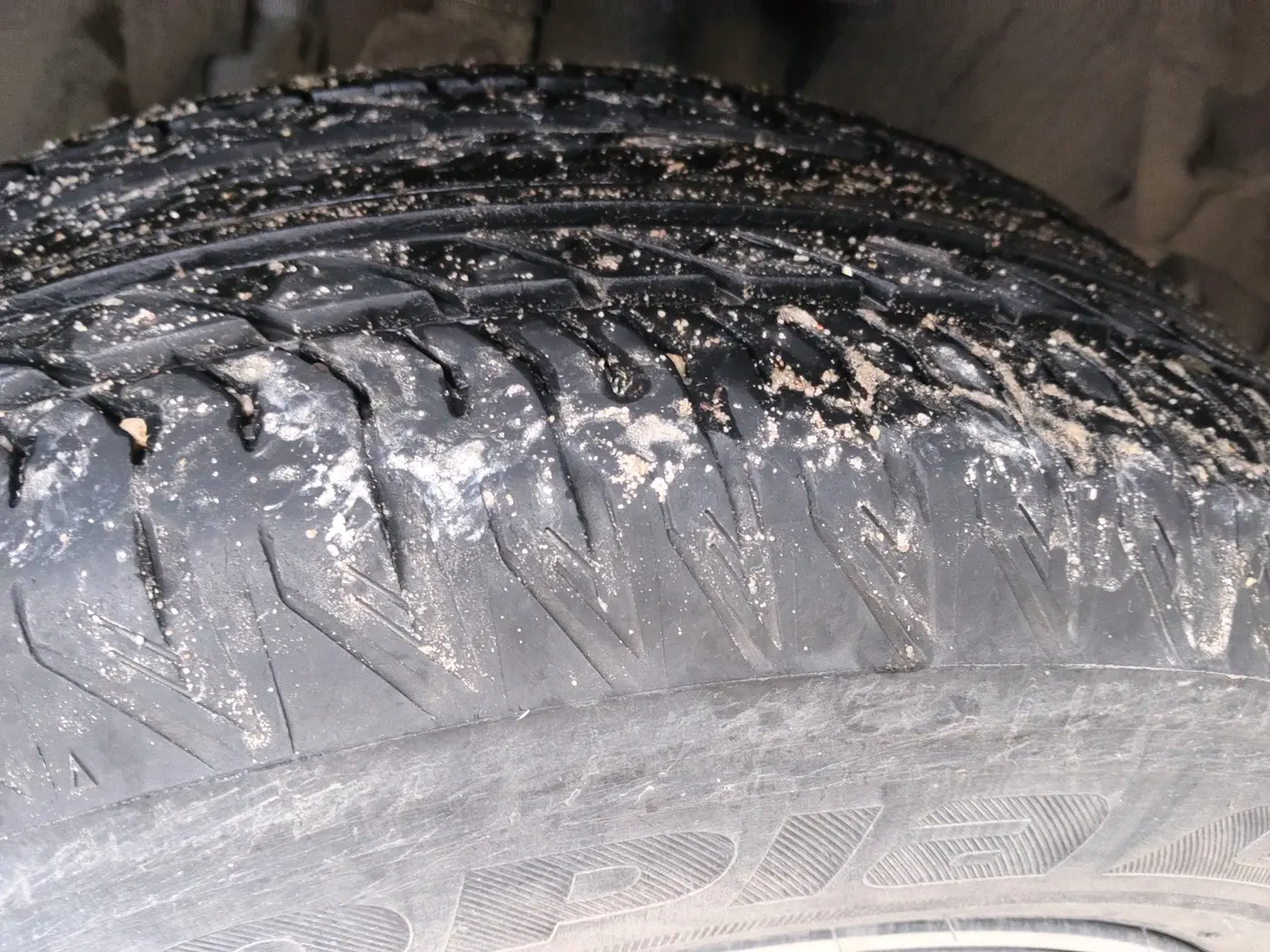 2025 Tata Safari ADVENTURE, Diesel, Manual, 17,035 km, tyre