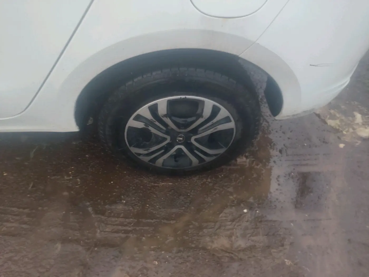 2022 Tata TIGOR XZ PLUS CNG, CNG, Manual, 54,085 km, tyre