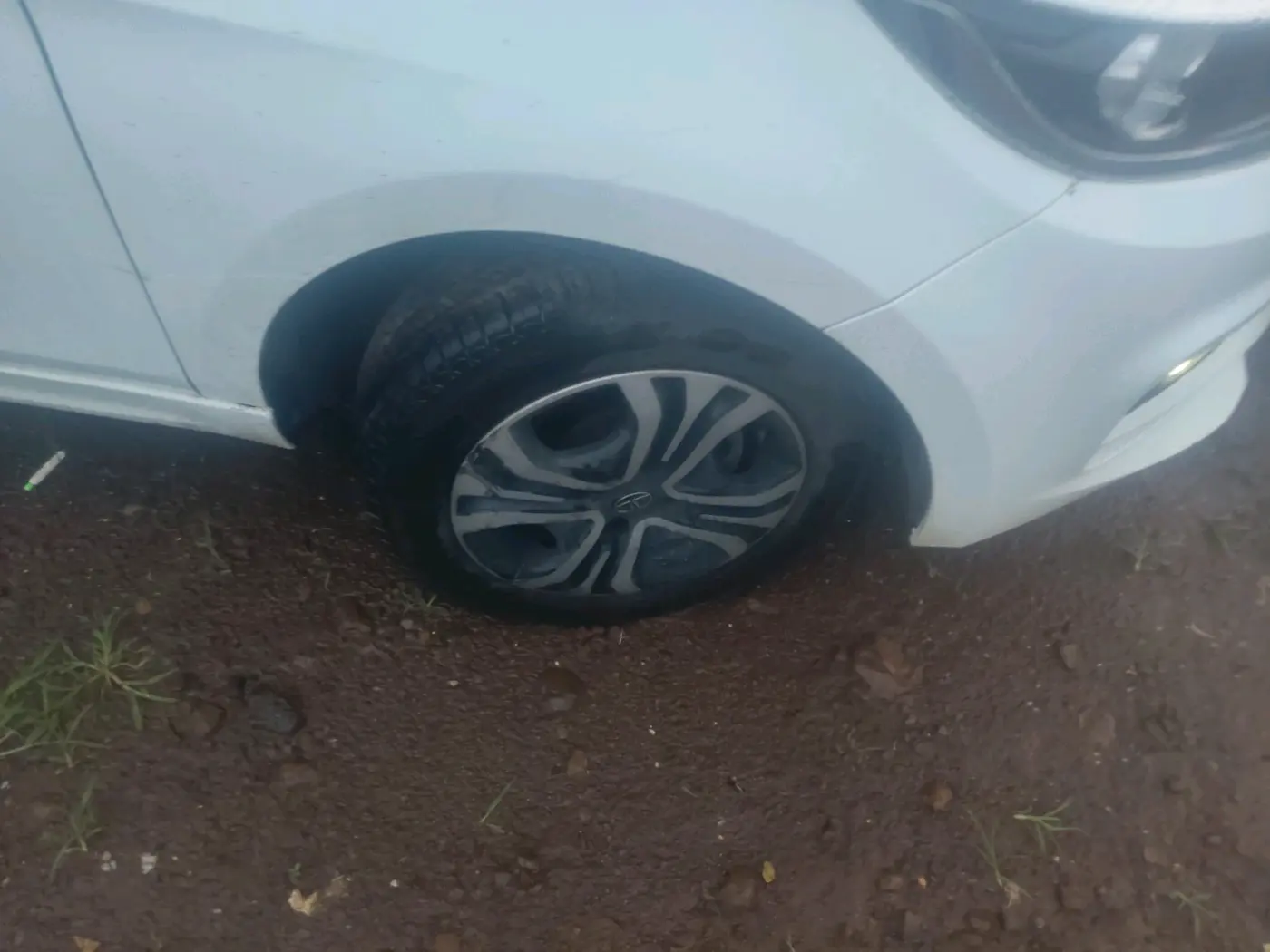 2022 Tata TIGOR XZ PLUS CNG, CNG, Manual, 54,085 km, tyre