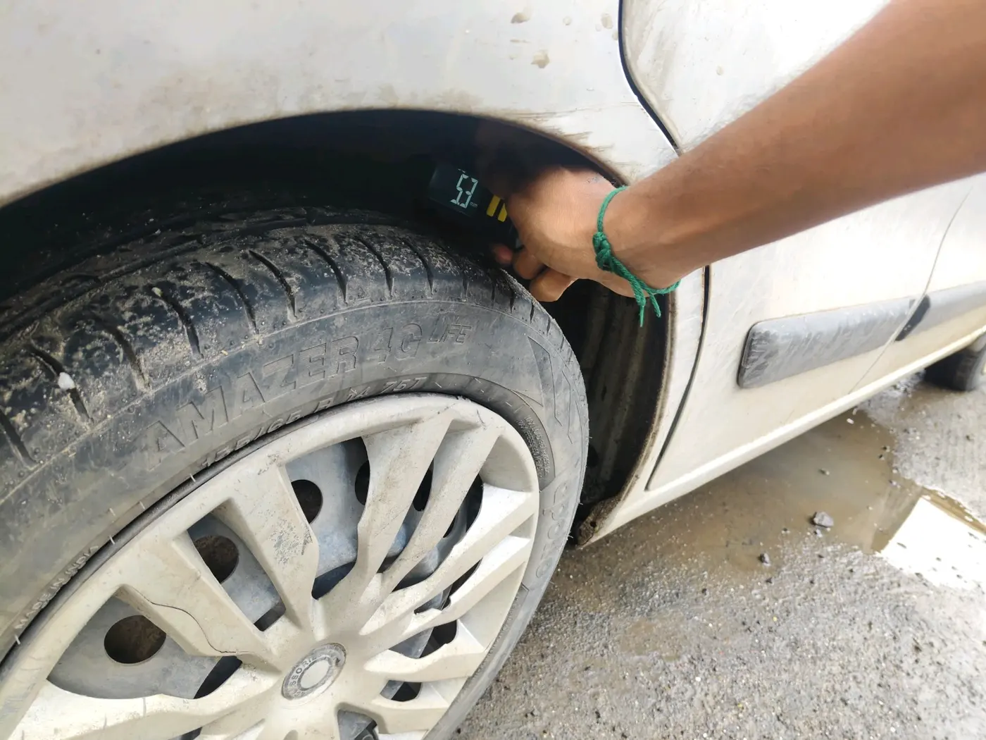 2015 Maruti Wagon R 1.0 VXI, CNG, Manual, 1,29,135 km, tyre
