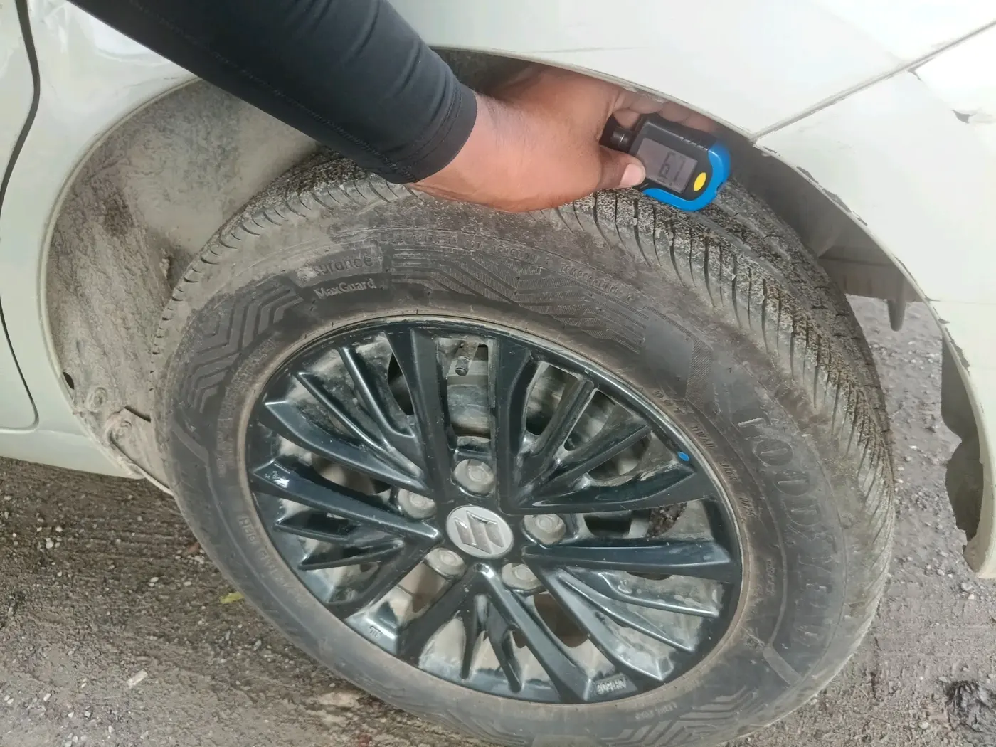 2021 Maruti Ertiga VXI CNG, CNG, Manual, 1,11,242 km, tyre