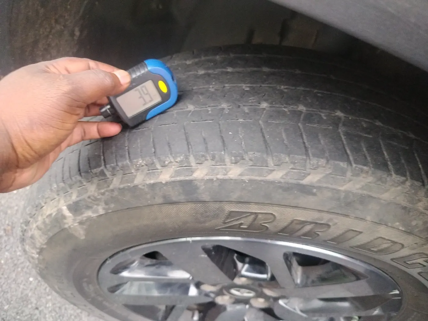 2022 Tata Harrier XZ PLUS 2.0L KAZIRANGA, Diesel, Manual, 1,17,927 km, tyre