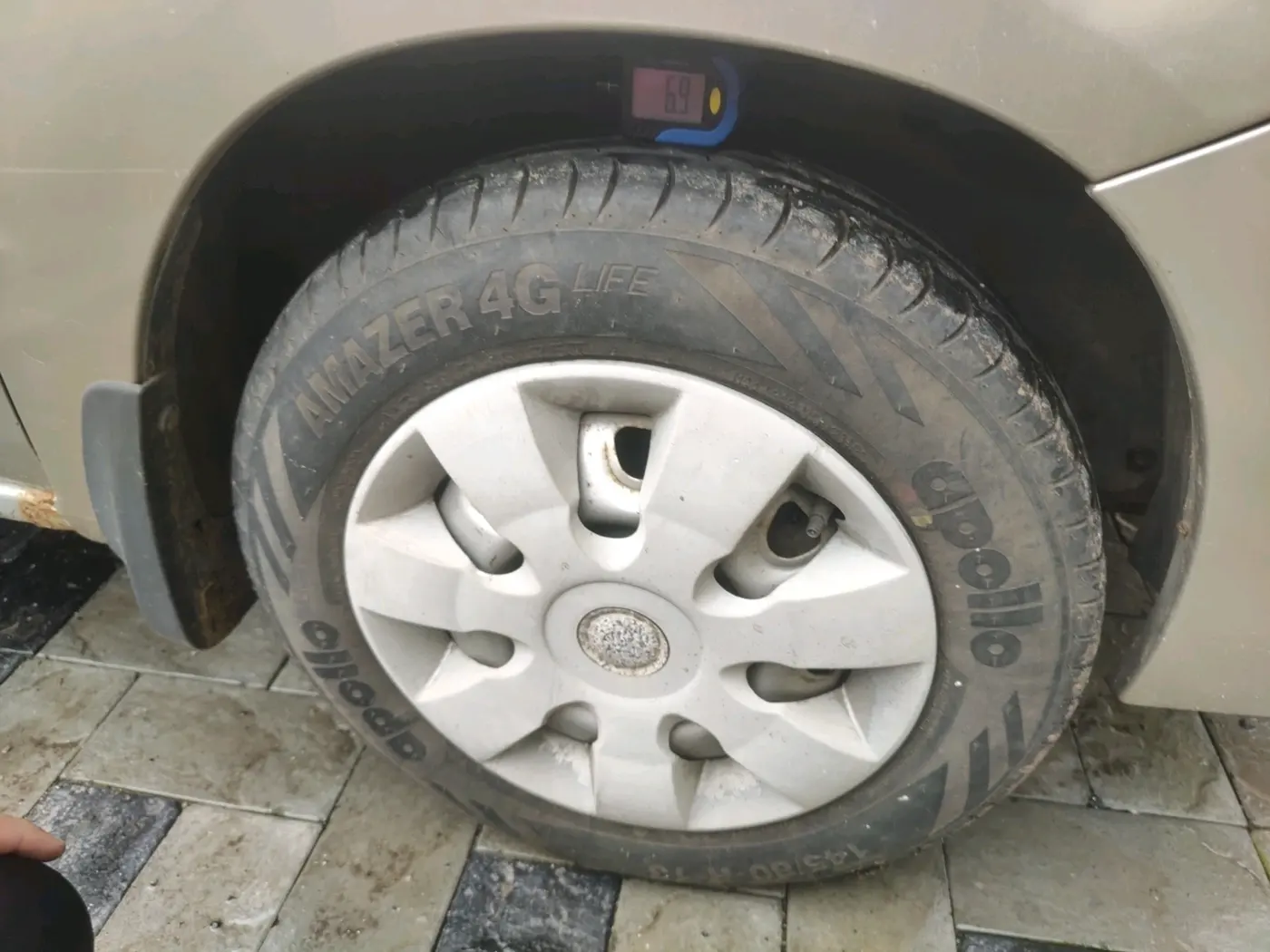 2011 Maruti Zen Estilo LXI, Petrol, Manual, 13,919 km, tyre