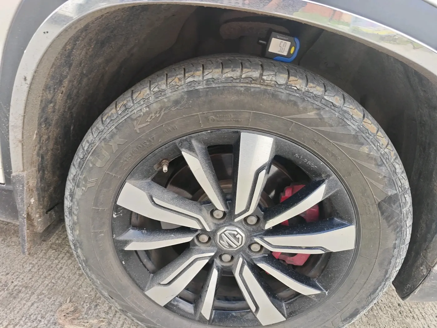 2019 MG HECTOR SHARP 2.0 DIESEL, Diesel, Manual, 1,04,704 km, tyre