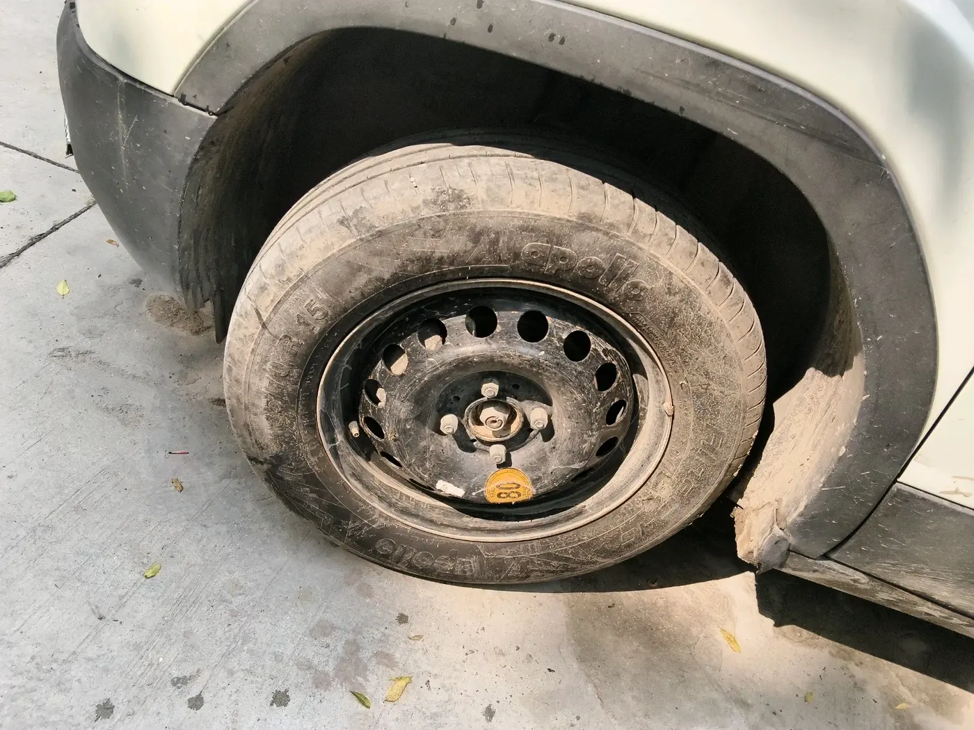 2025 Tata PUNCH PURE MT CNG, CNG, Manual, 34,696 km, tyre