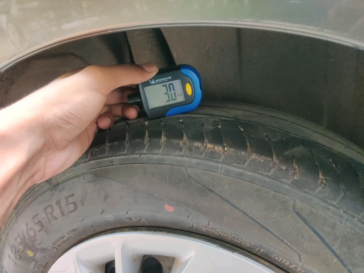 2021 Maruti Ertiga VXI CNG, CNG, Manual, 88,320 km, tyre