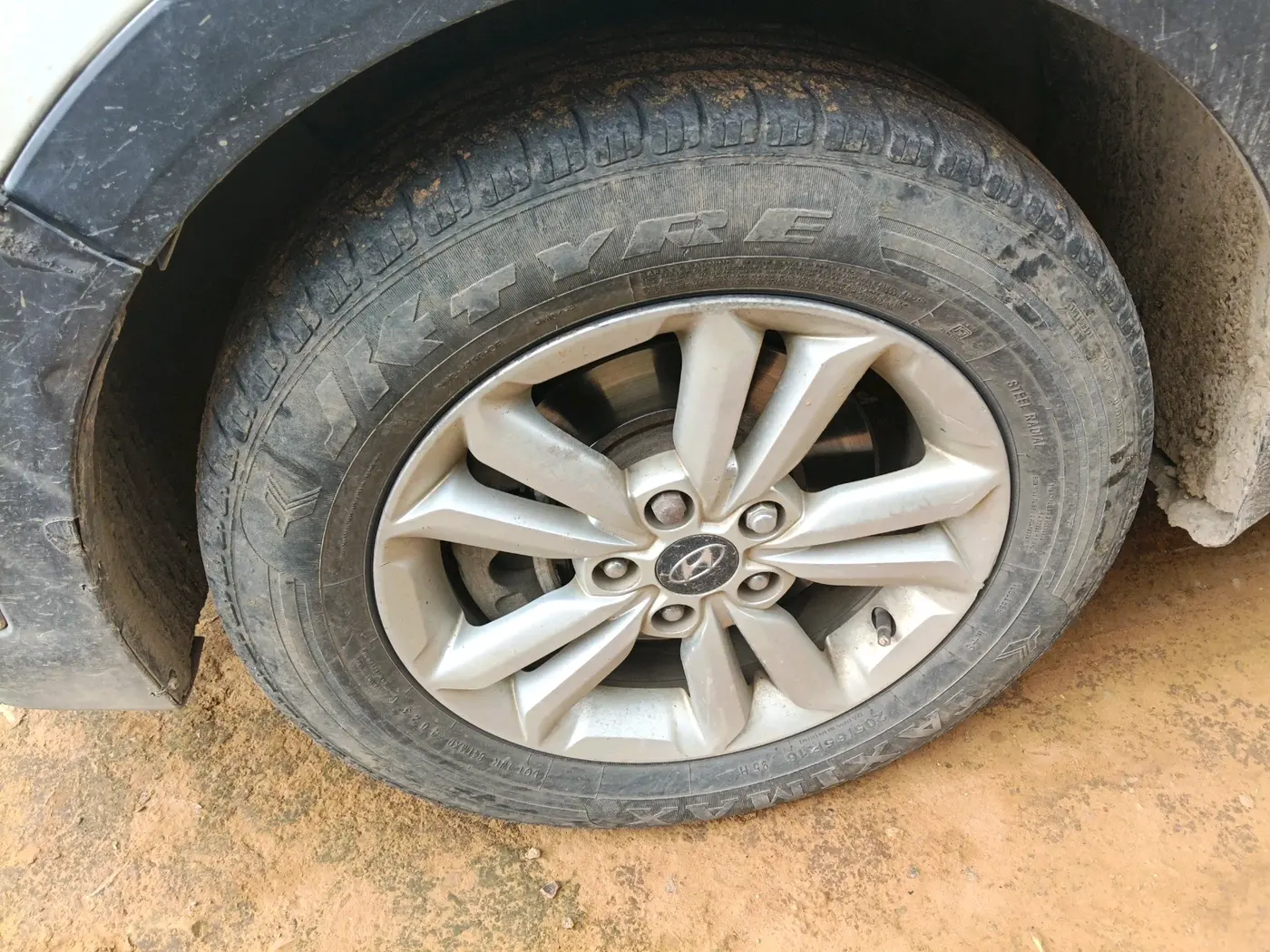 2016 Hyundai Creta SX 1.6 DIESEL, Diesel, Manual, 1,52,180 km, tyre