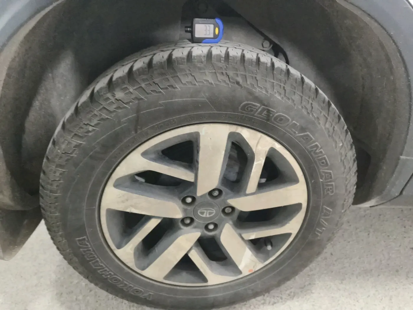 2021 Tata Harrier XZ PLUS 2.0L, Diesel, Manual, 1,32,710 km, tyre