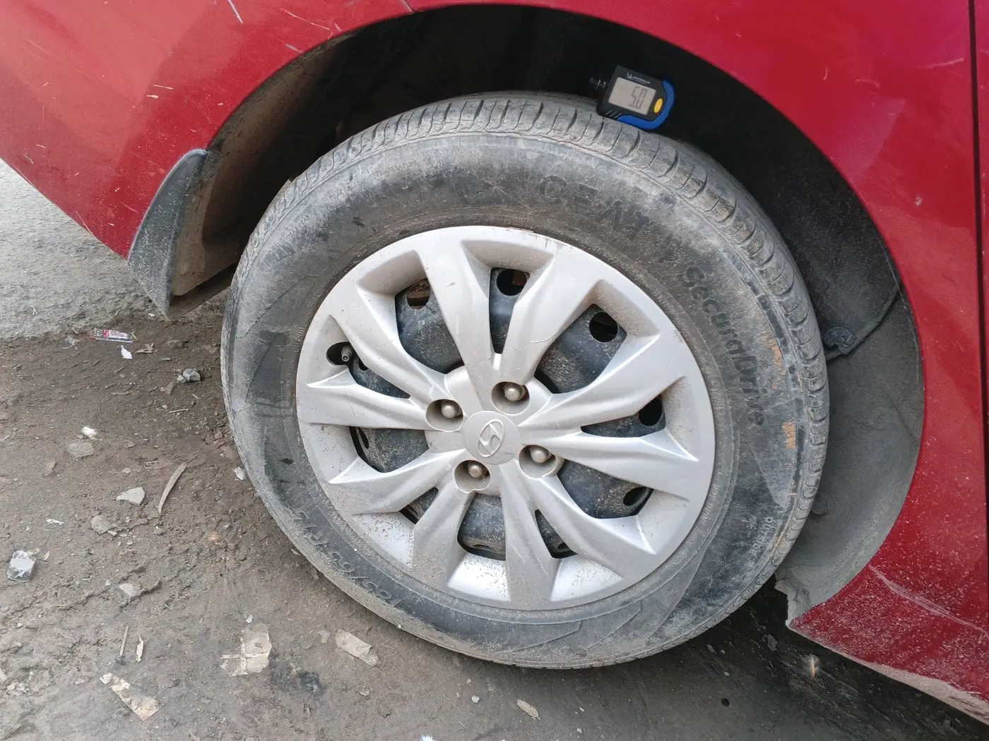 2017 Hyundai Verna 1.6 EX CRDI, Diesel, Manual, 33,443 km, tyre