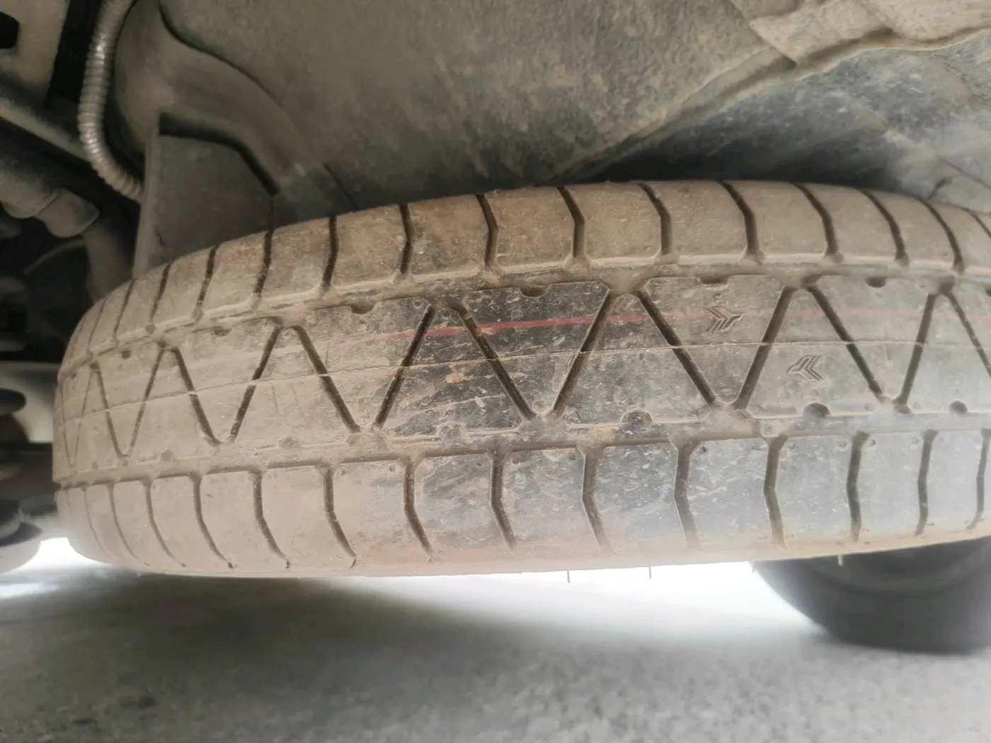 2025 Tata NEXON Pure Plus 1.2 iCNG 6MT, CNG, Manual, 23,059 km, tyre