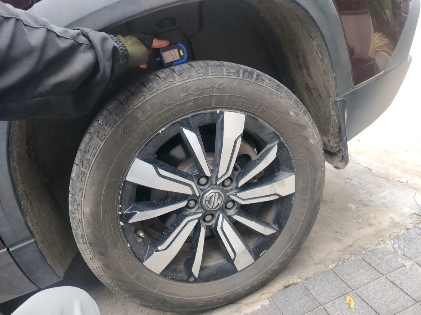 2020 MG HECTOR SHARP 1.5 DCT PETROL, Petrol, Automatic, 88,898 km, tyre
