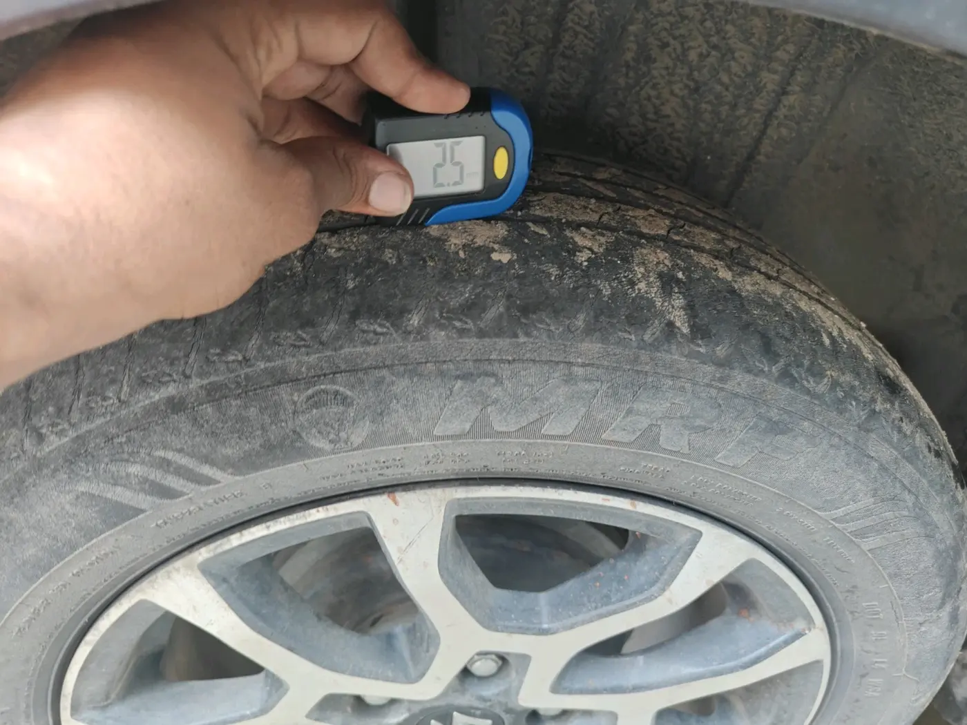 2022 Maruti XL6 ZETA MT, Petrol, Manual, 70,978 km, tyre
