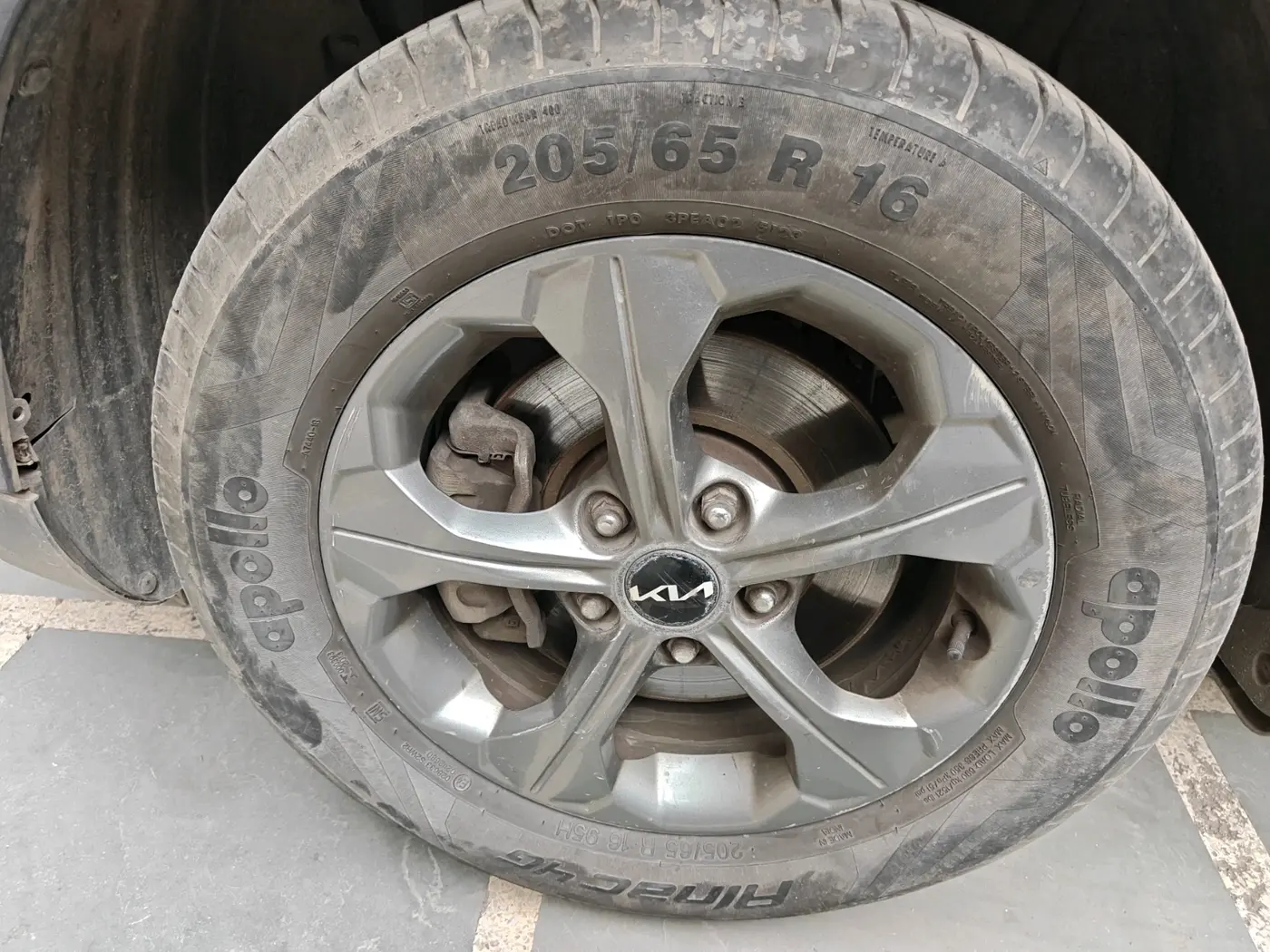 2021 KIA SELTOS HTK PLUS 1.5, Petrol, Manual, 82,008 km, tyre