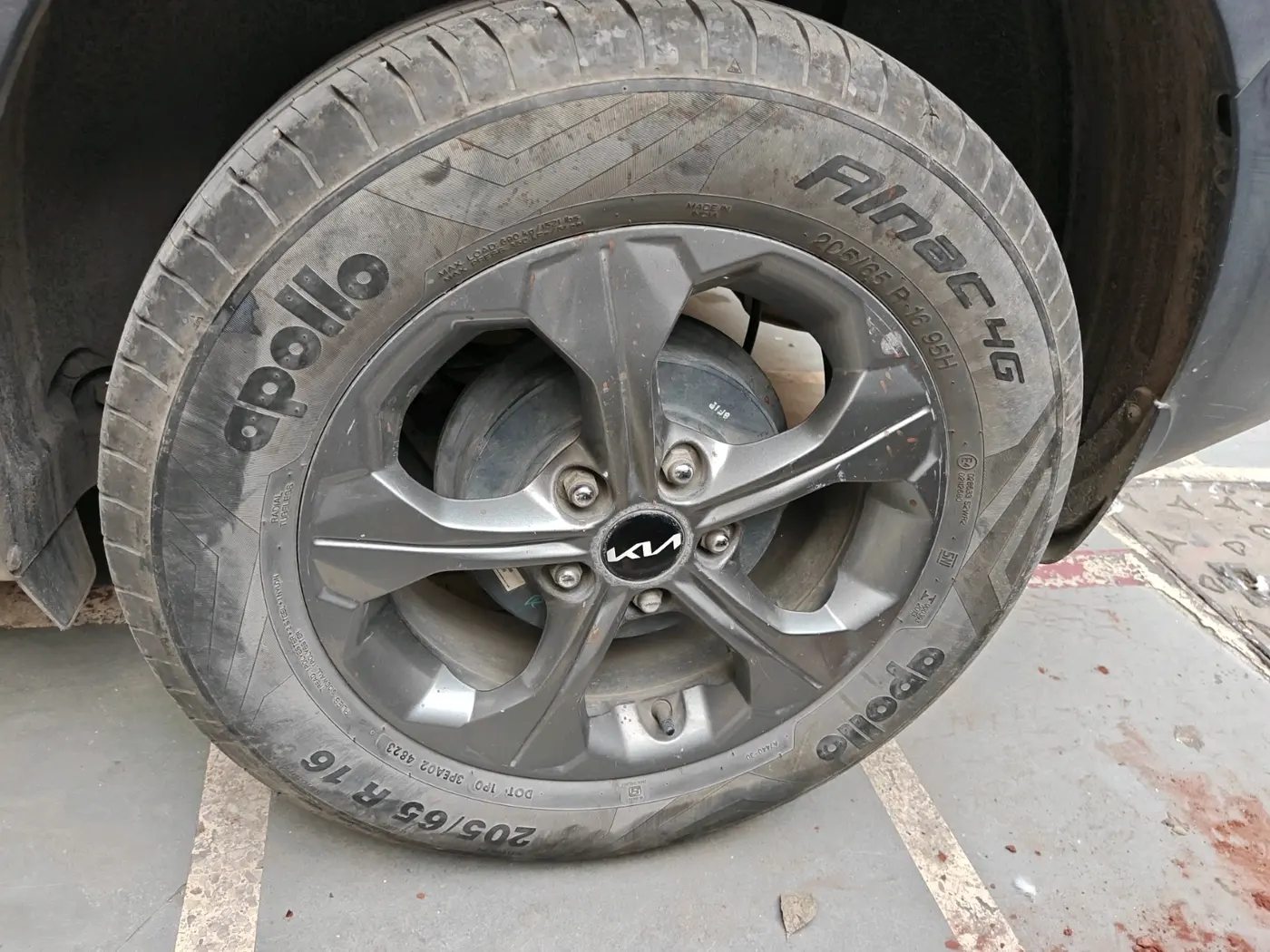 2021 KIA SELTOS HTK PLUS 1.5, Petrol, Manual, 82,008 km, tyre