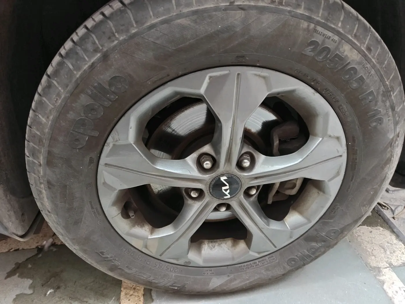 2021 KIA SELTOS HTK PLUS 1.5, Petrol, Manual, 82,008 km, tyre