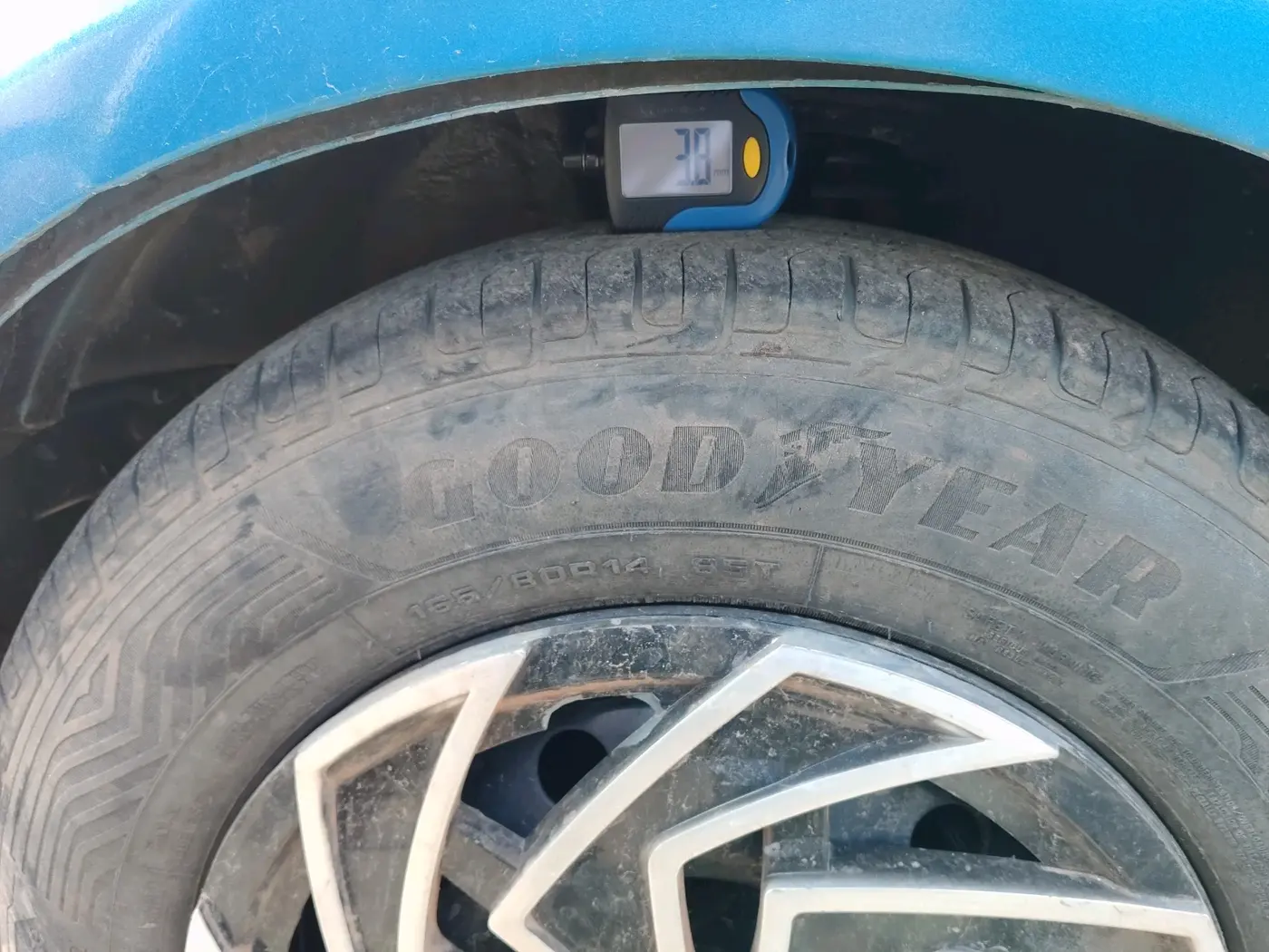 2016 Maruti Ritz LDI, Diesel, Manual, 81,885 km, tyre