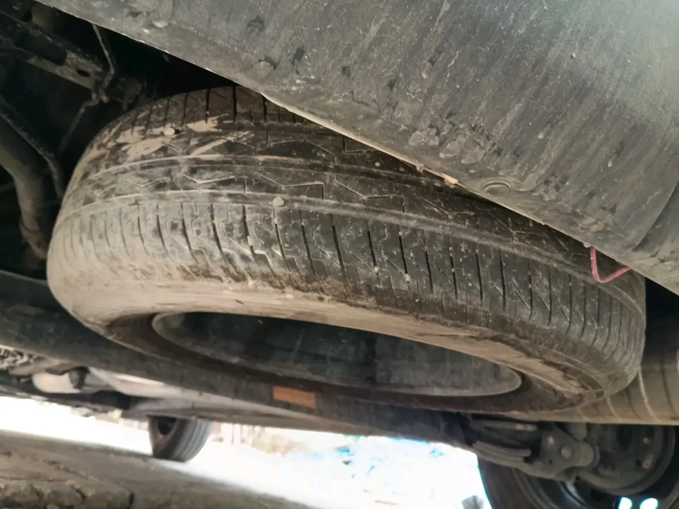 2024 Tata PUNCH PURE MT CNG, CNG, Manual, 33,769 km, tyre