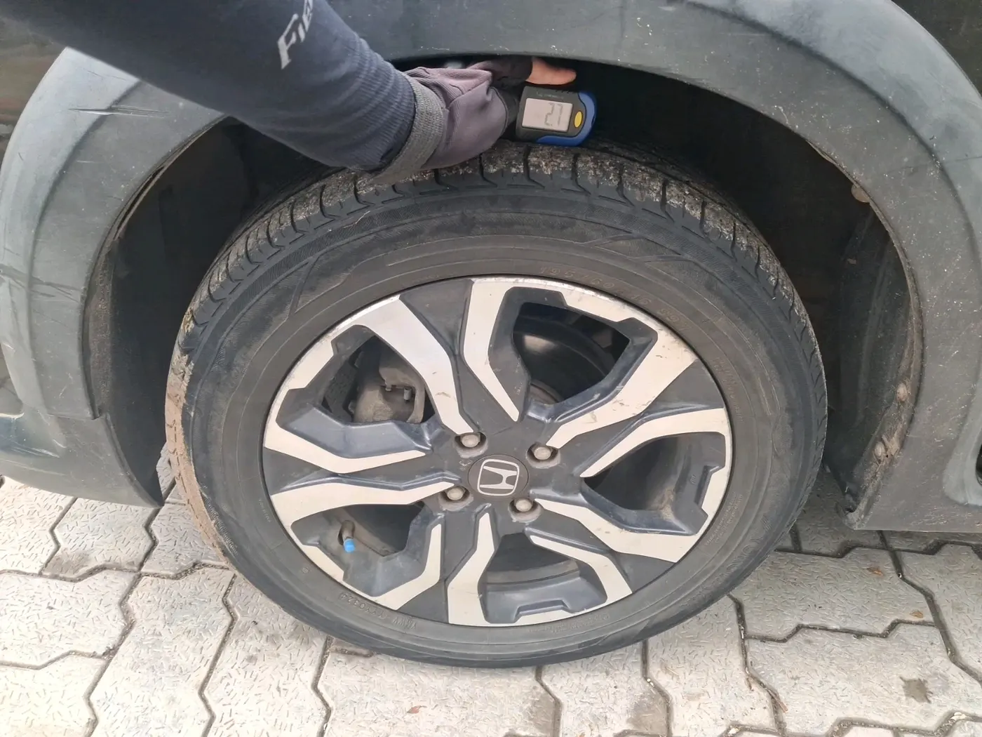 2018 Honda WR-V 1.2L I-VTEC VX MT, CNG, Manual, 98,735 km, tyre