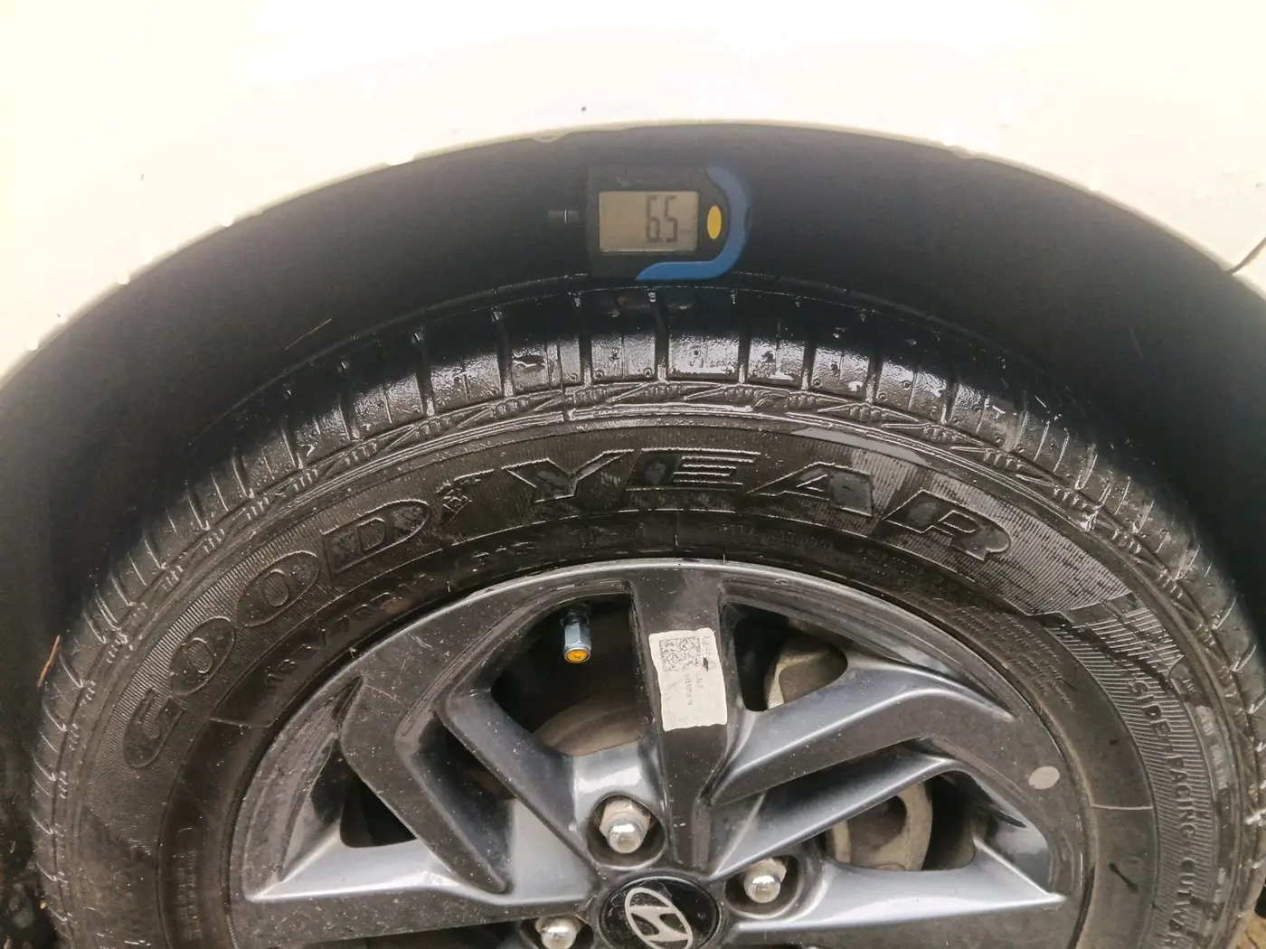 2022 Hyundai GRAND I10 NIOS SPORTZ 1.2 KAPPA VTVT CNG, CNG, Manual, 37,529 km, tyre