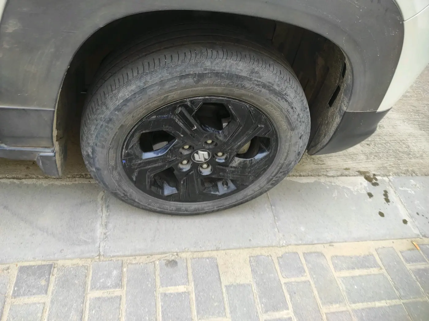2022 Maruti BREZZA ZXI SMART HYBRID , Petrol, Manual, 44,206 km, tyre
